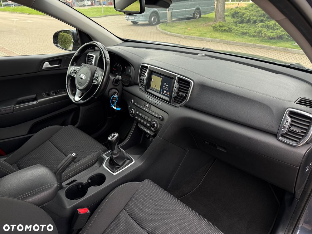 Kia Sportage 1.6 GDI 2WD Dream-Team Edition - 33