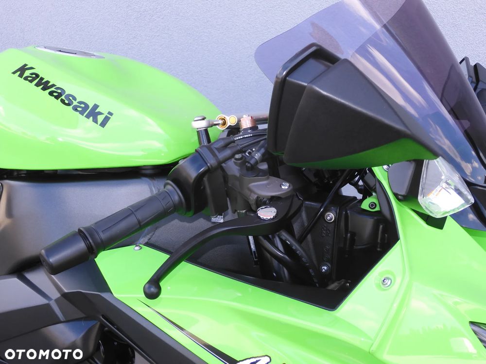 Kawasaki Ninja - 7
