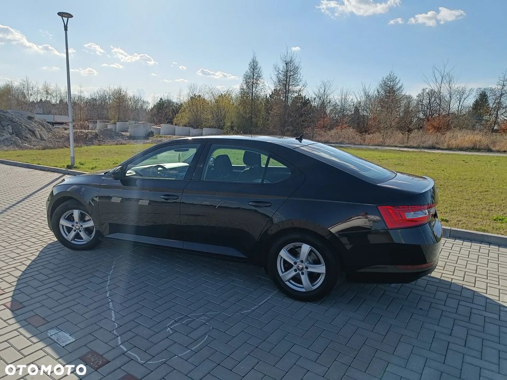 Skoda Superb 1.6 TDI Active - 1