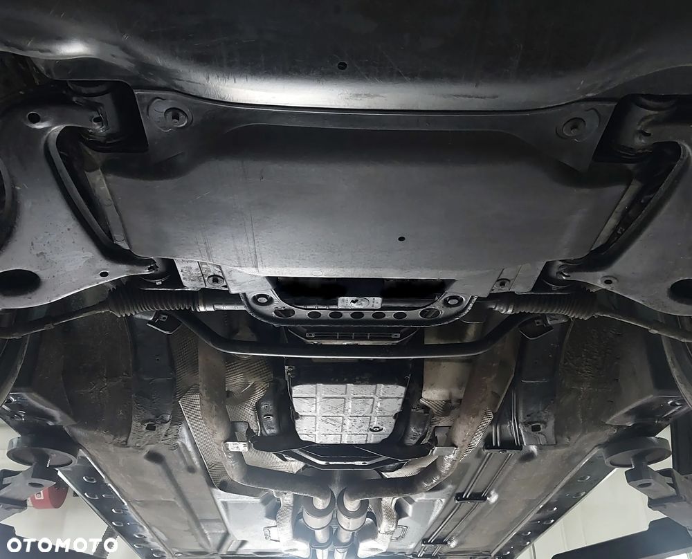 Mercedes-Benz Klasa E - 18