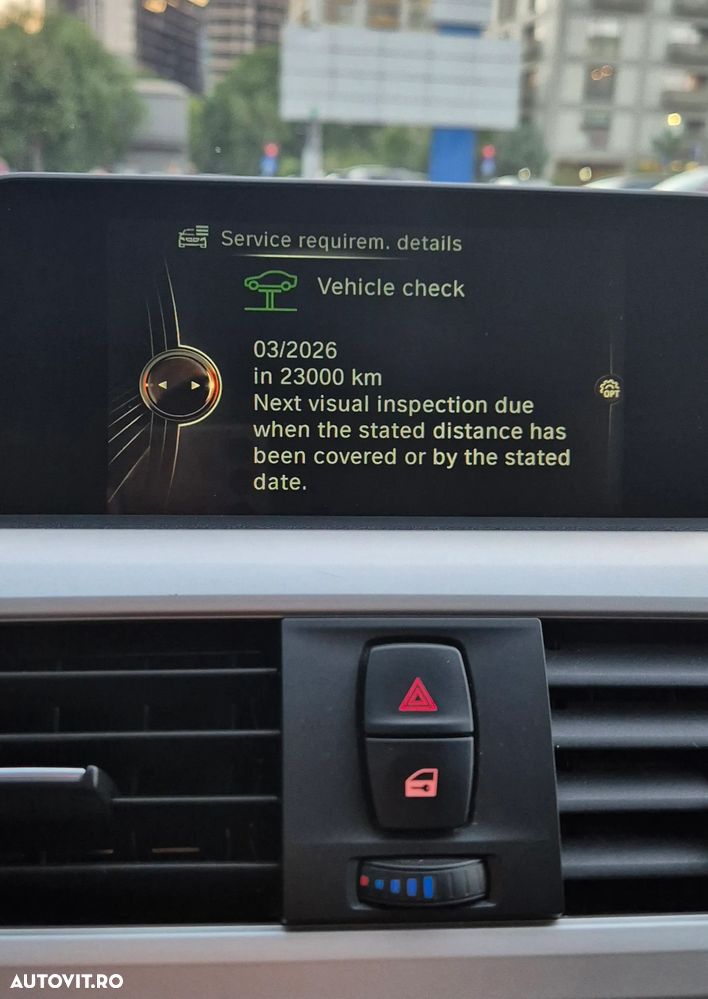 BMW Seria 3 318d Touring xDrive Advantage - 8