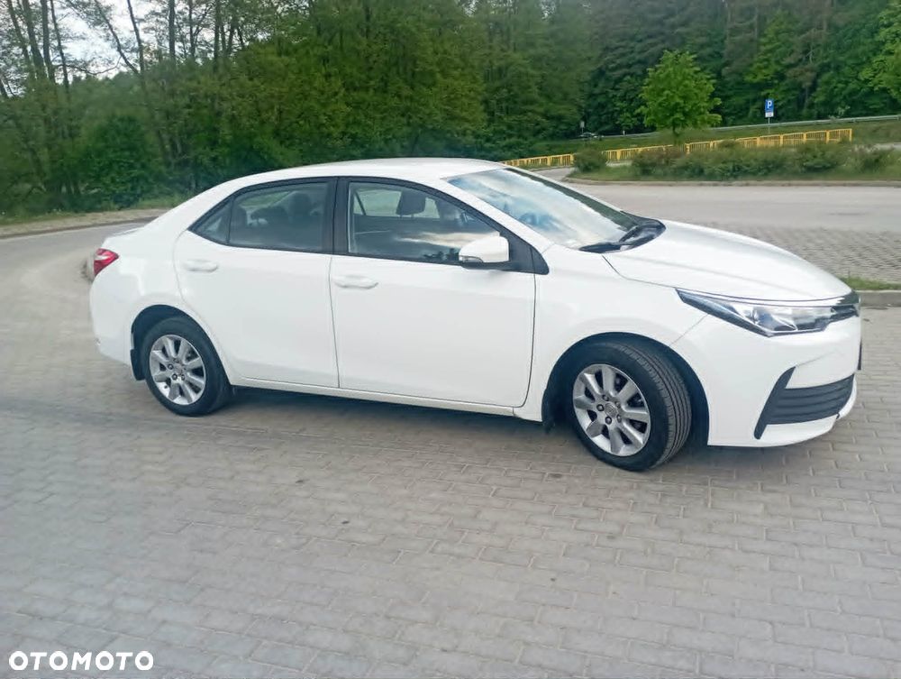 Toyota Corolla 1.4 D-4D Active - 14