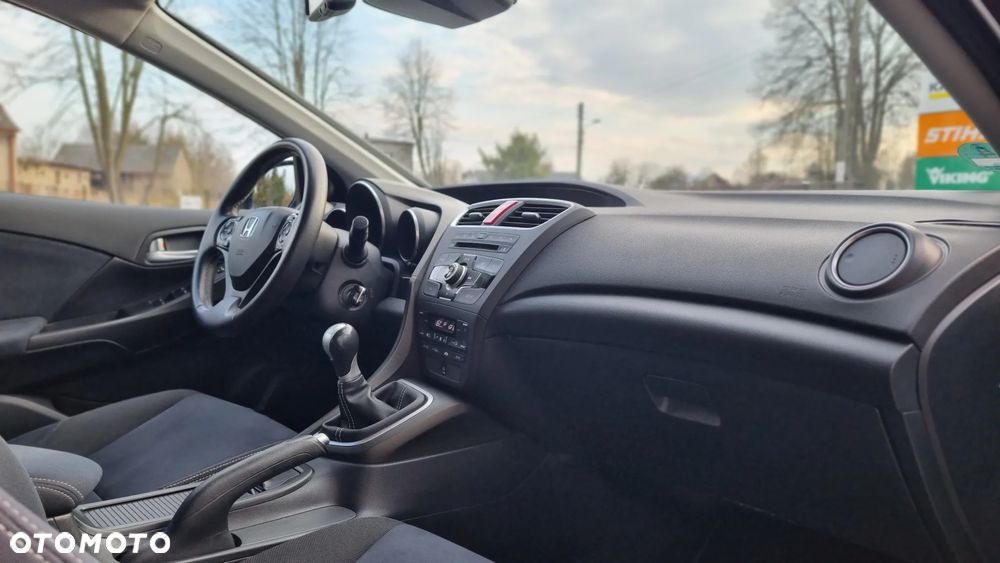 Honda Civic 1.8 i-VTEC Sport - 18