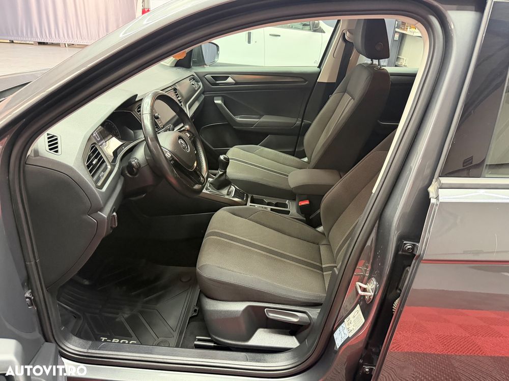 Volkswagen T-Roc 1.0 TSI Design - 10