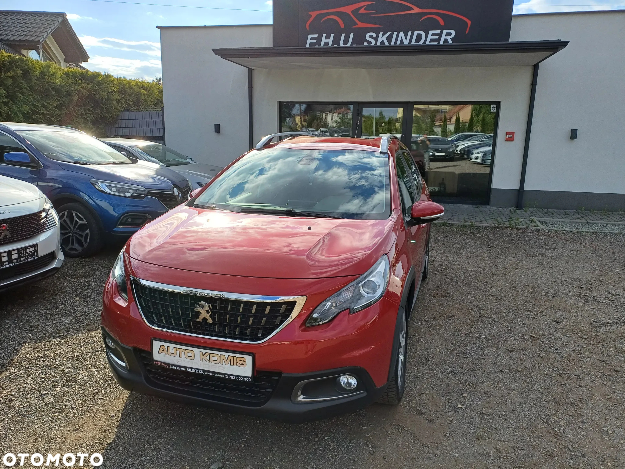 Peugeot 2008 1.2 Pure Tech GPF Signature S&S EAT6 - 2