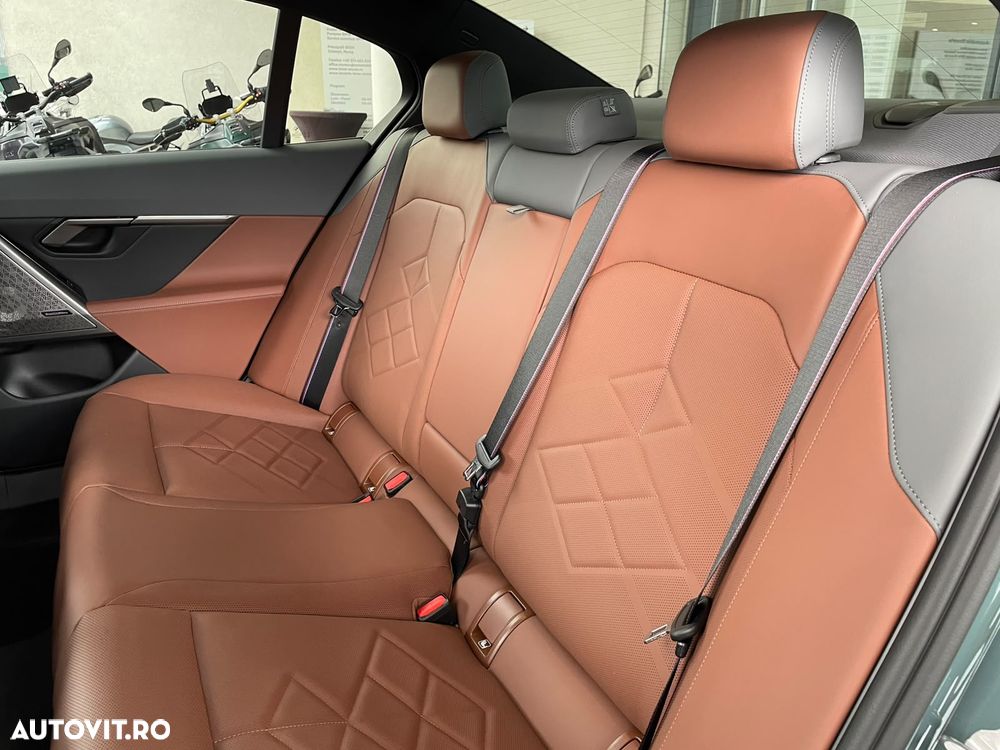 BMW Seria 5 530e xDrive Aut. - 10
