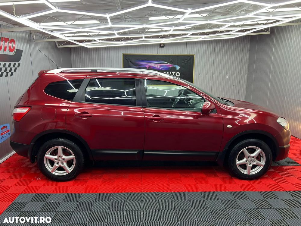 Nissan Qashqai+2 - 22