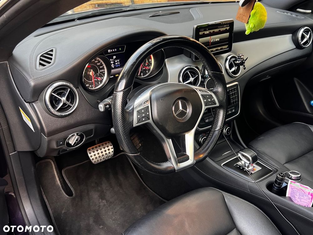 Mercedes-Benz CLA 45 AMG 4-Matic - 9