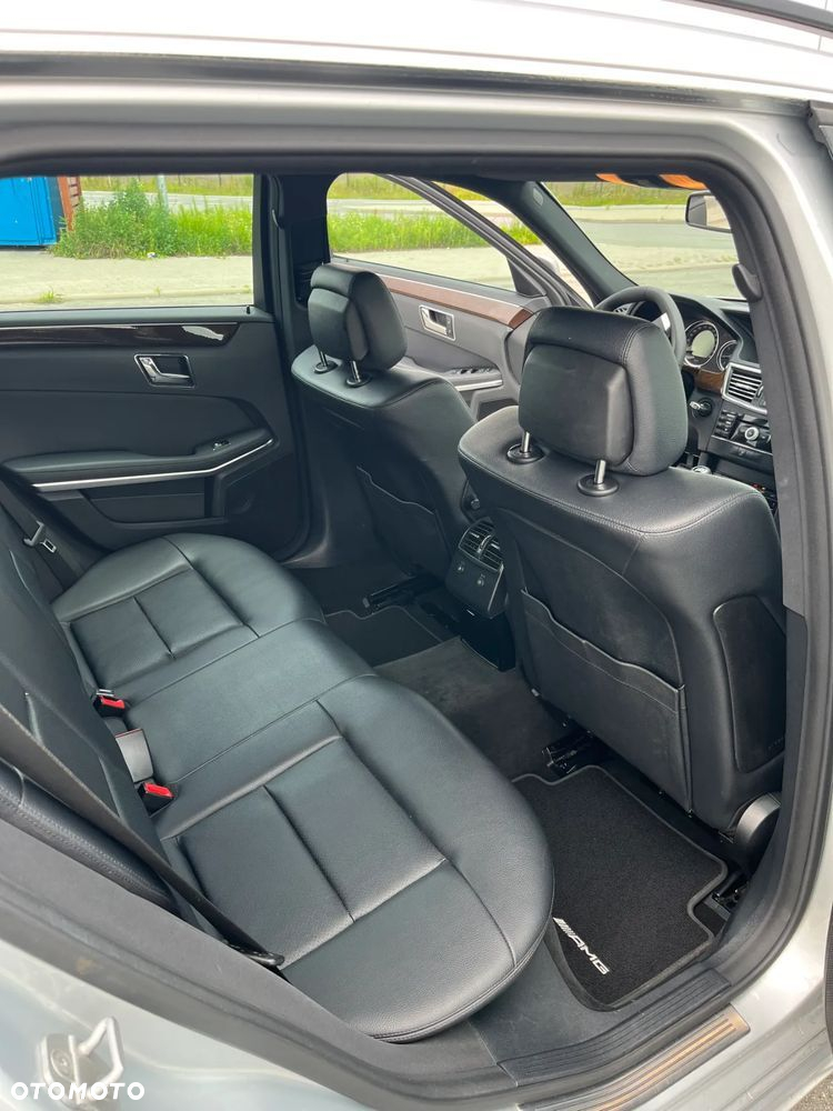 Mercedes-Benz Klasa E 220 CDI BlueEff Avantgarde - 12