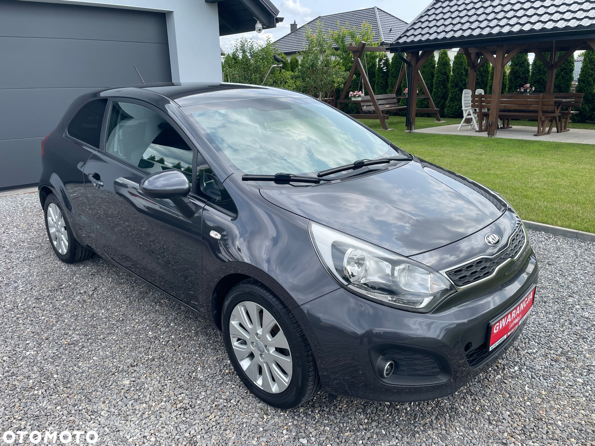 Kia Rio 1.2 Fifa World Cup Edition - 2