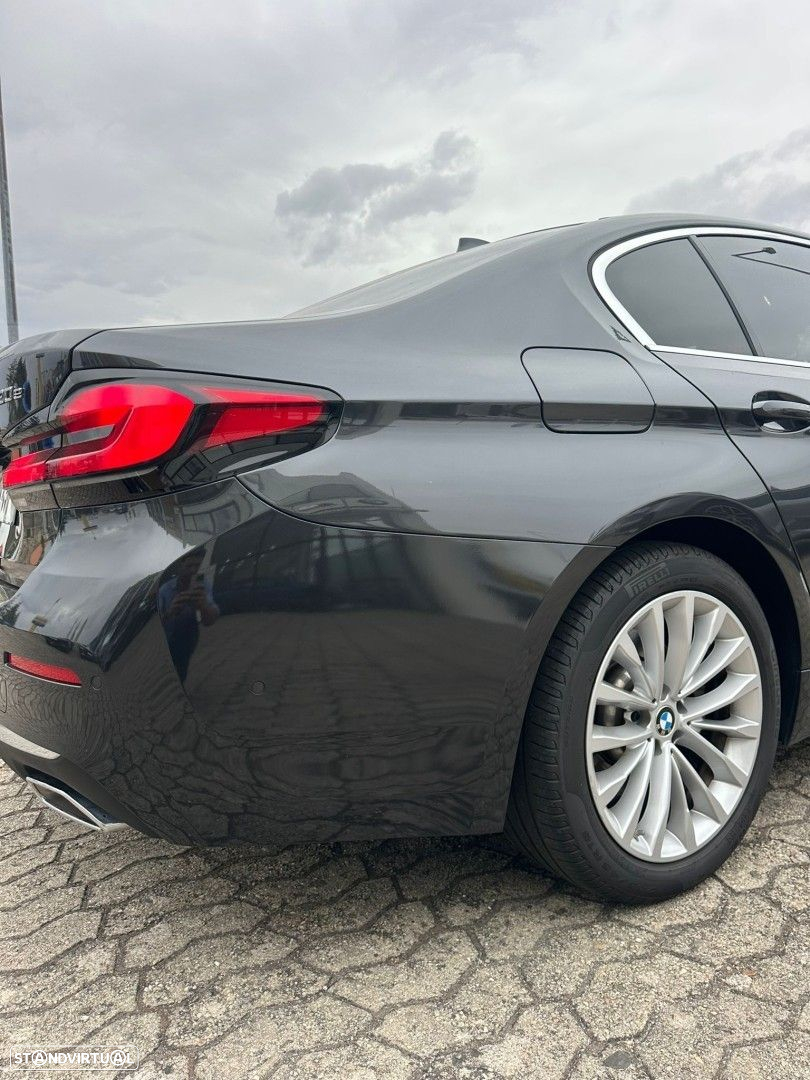 BMW 530 e Line Luxury - 3