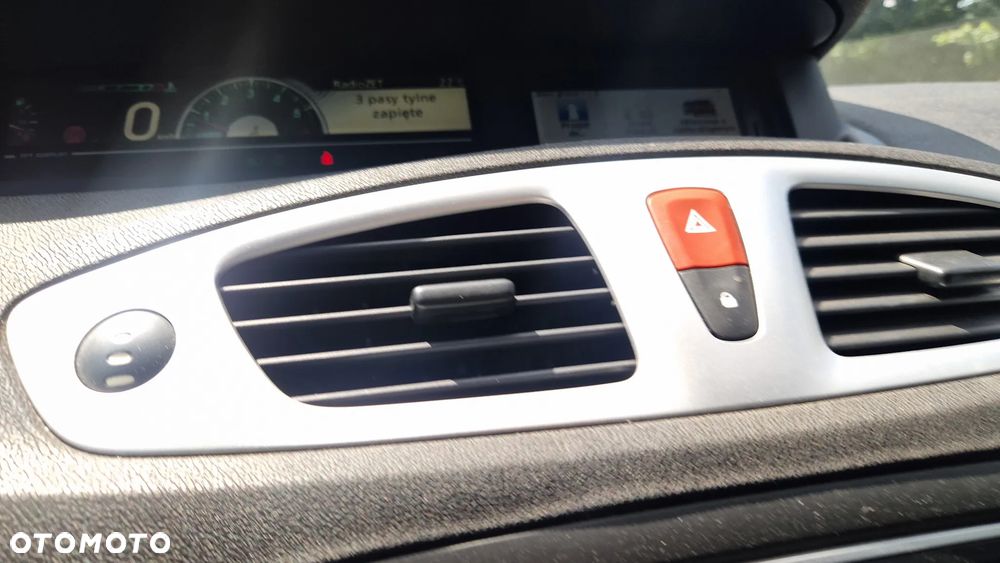 Renault Scenic - 17