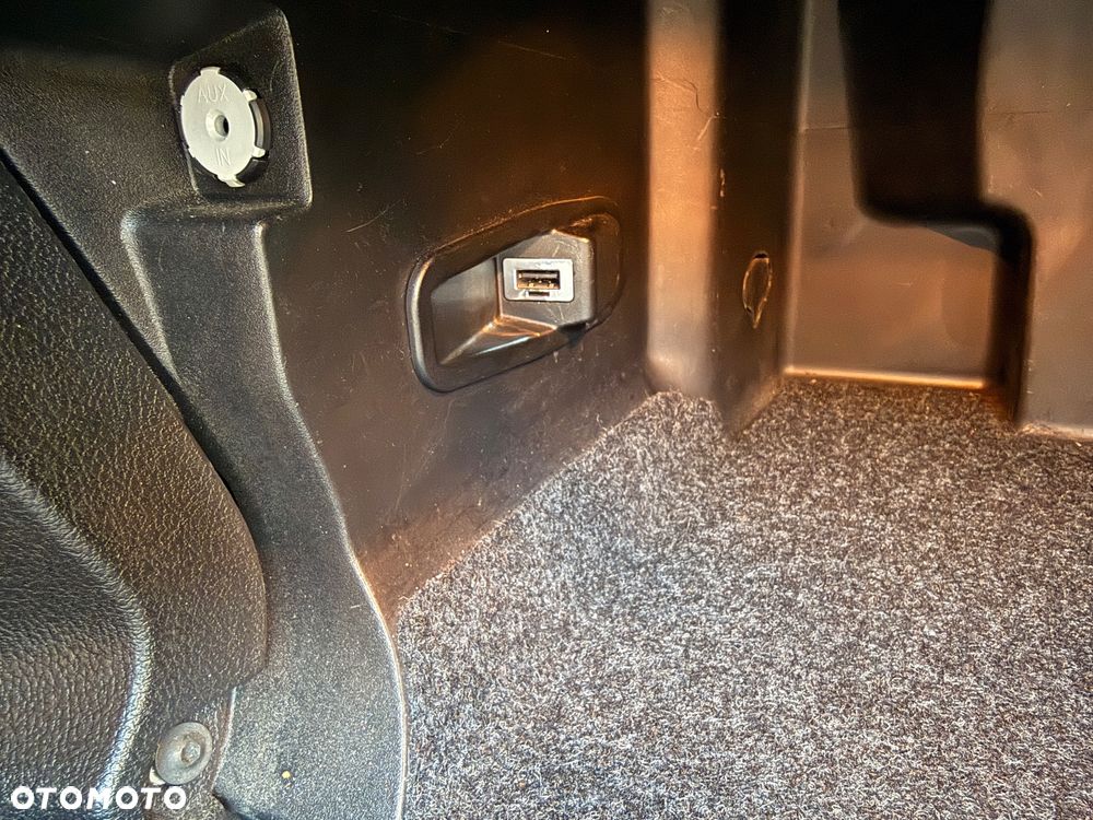 Ford Galaxy 2.3 Ghia - 26