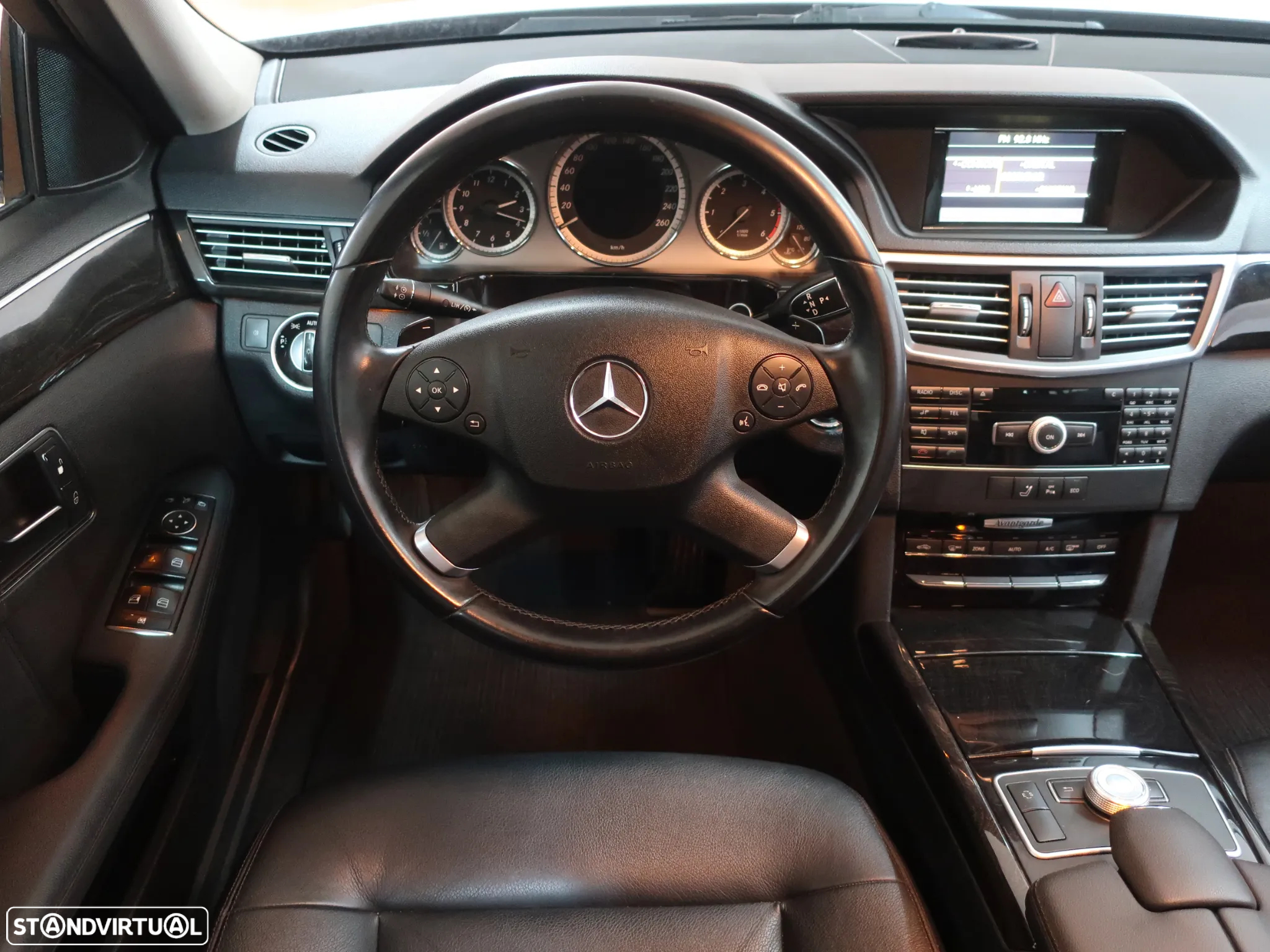 Mercedes-Benz E 350 CDi Avantgarde BlueEfficiency - 16