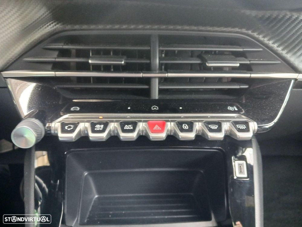 Peugeot 2008 1.2 PureTech Style - 20