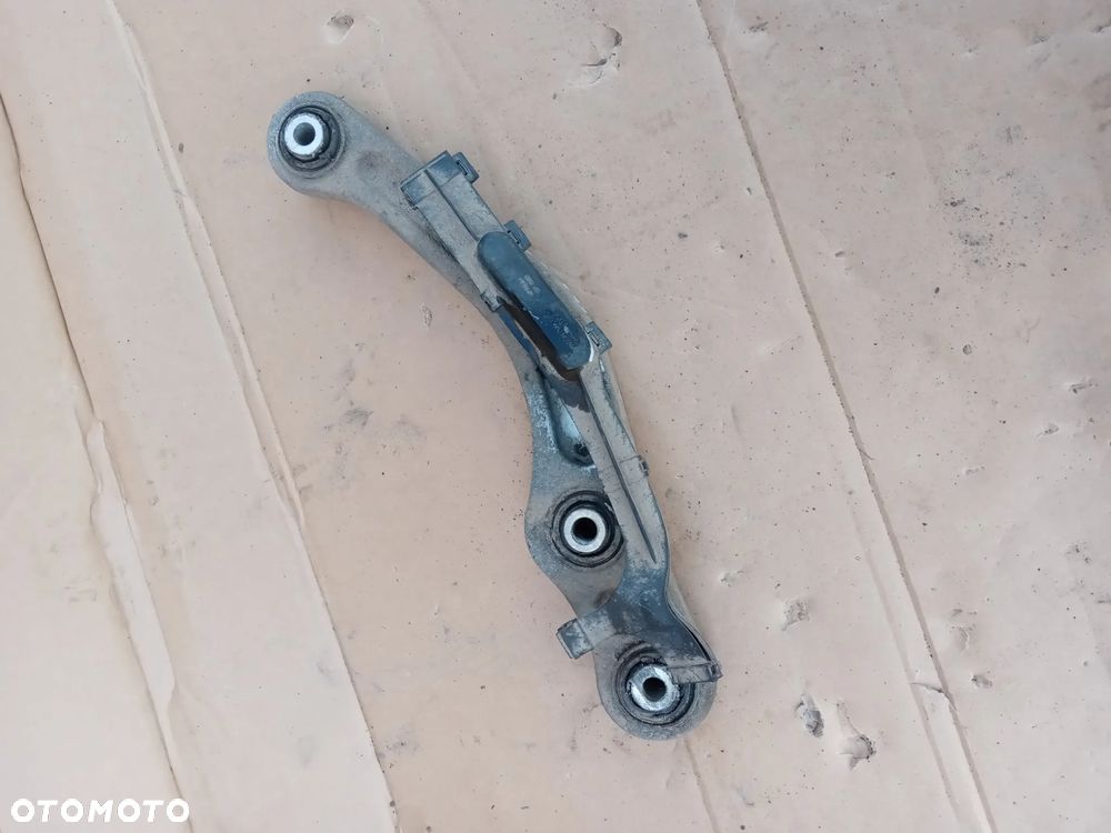 Wahacz prawy tył tylny VW Phaeton 4E0505361 - 1