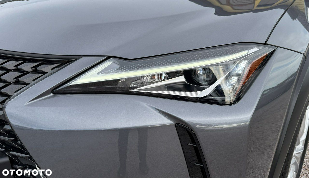 Lexus UX 250h Elegance 2WD - 15