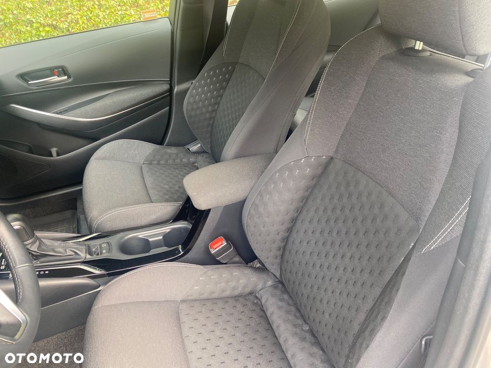 Toyota Corolla 1.8 Hybrid Style - 11