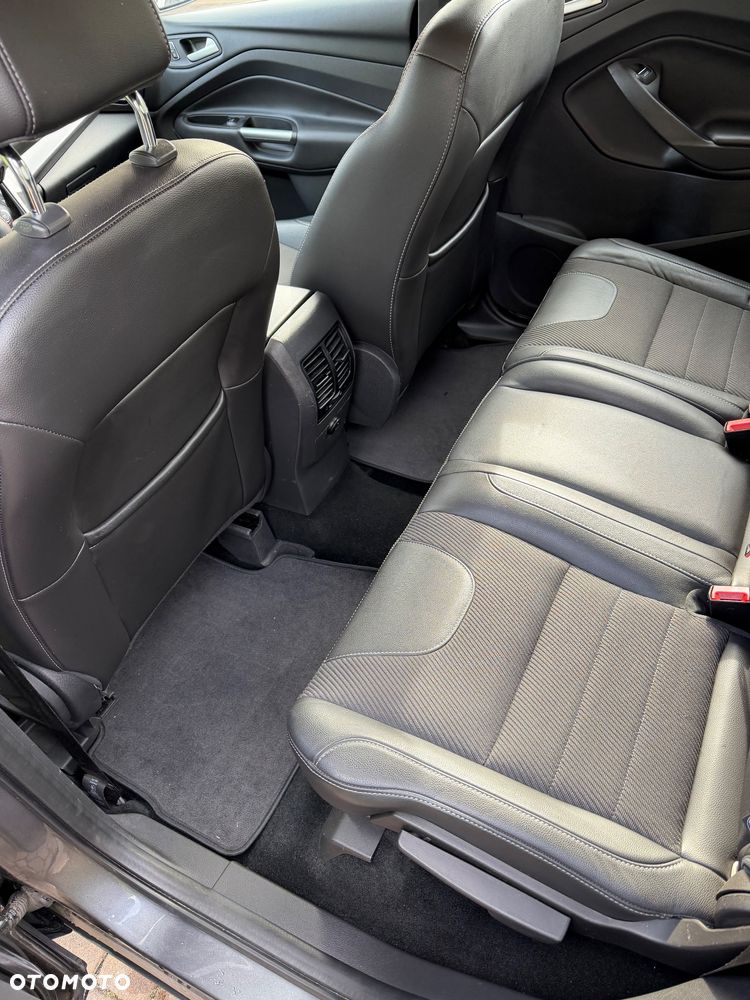 Ford Kuga 1.5 EcoBoost 4WD Titanium - 14