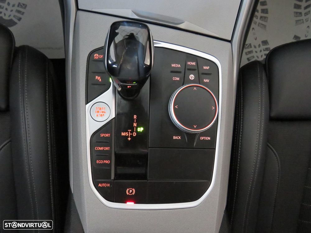 BMW 318 d Line Sport Auto - 47