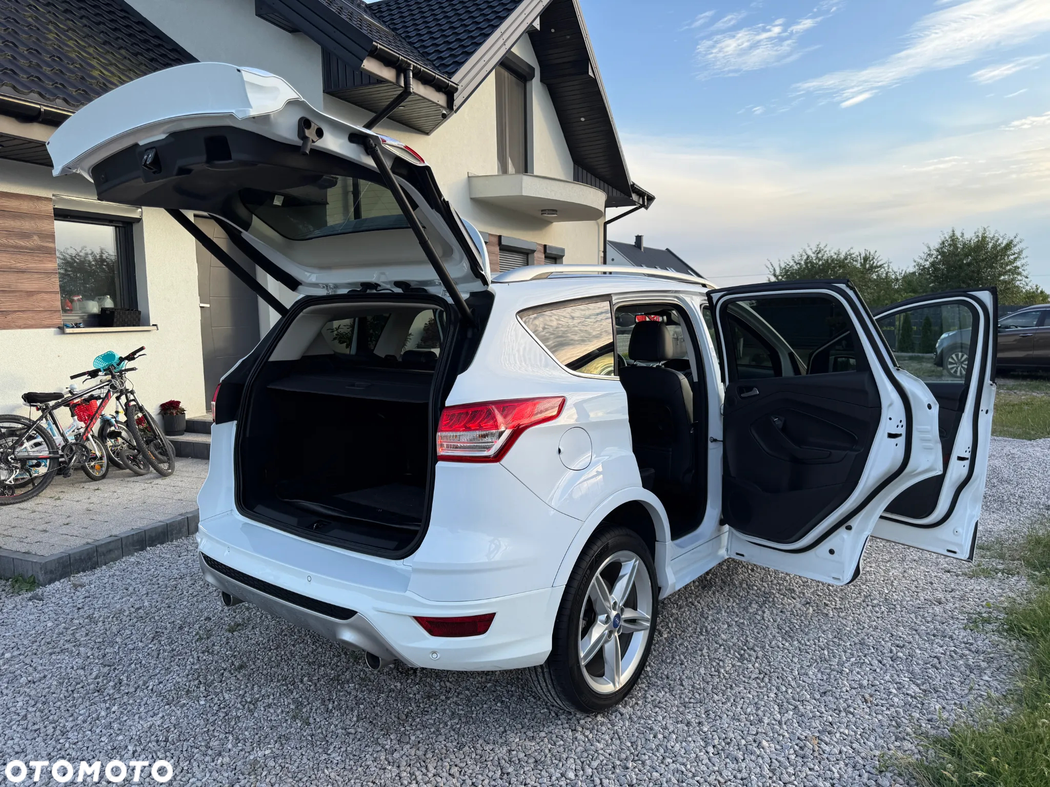 Ford Kuga 2.0 TDCi AWD ST-Line - 19