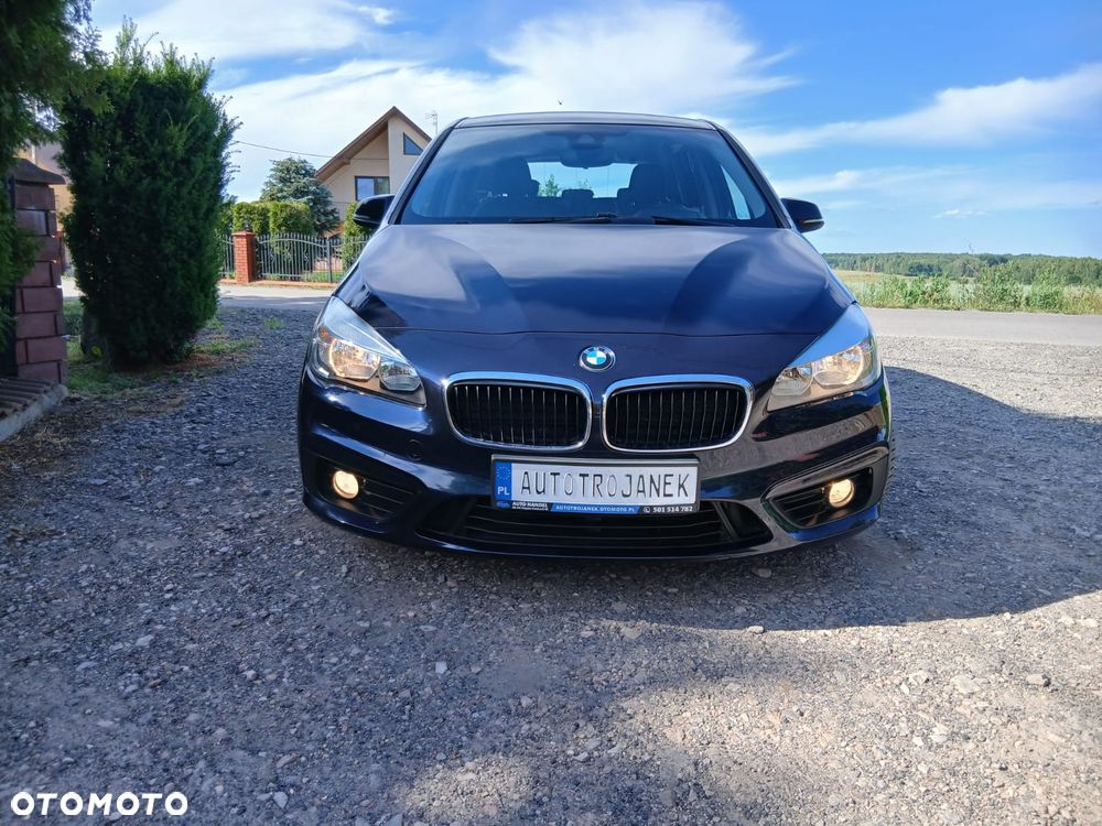 BMW Seria 2 218d xDrive Luxury Line - 11