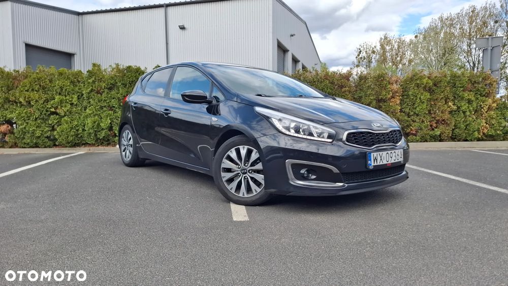 Kia Ceed 1.6 GDI L Business Line DCT - 1