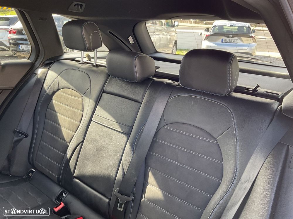 Mercedes-Benz C 300 de AMG Line - 44