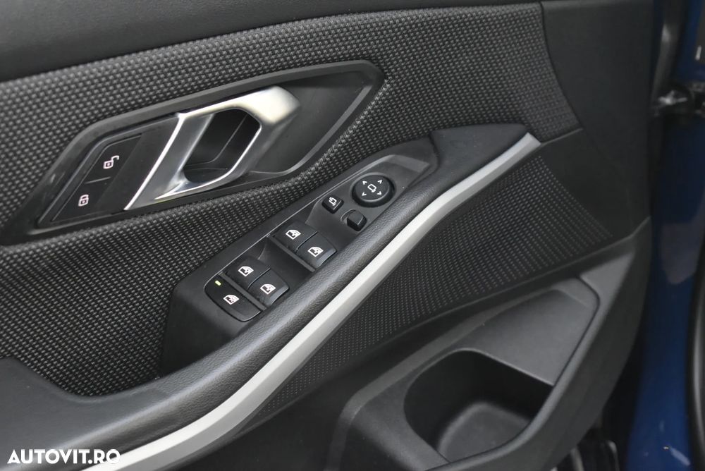 BMW Seria 3 320d xDrive AT MHEV - 9