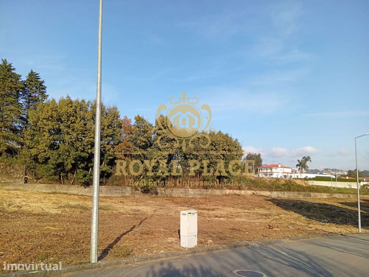 Lote com 640m2 em Santa Maria da Feira - Grande imagem: 3/12