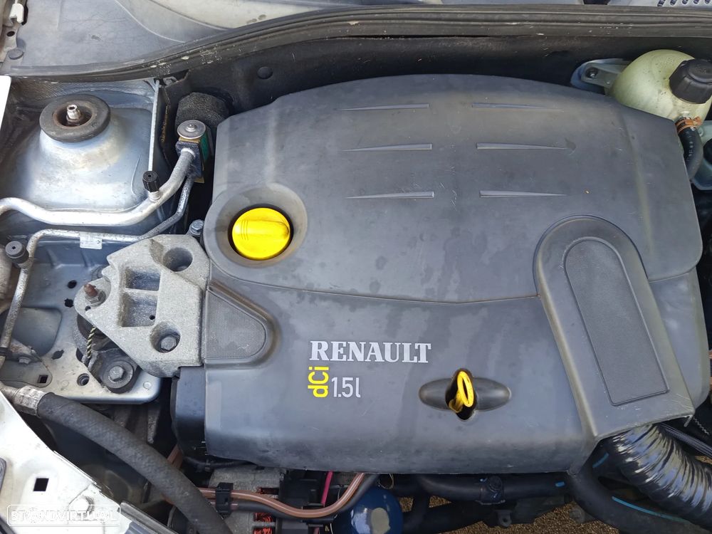 Renault Clio - 2