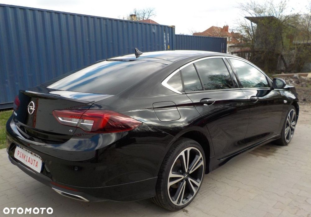 Opel Insignia - 16