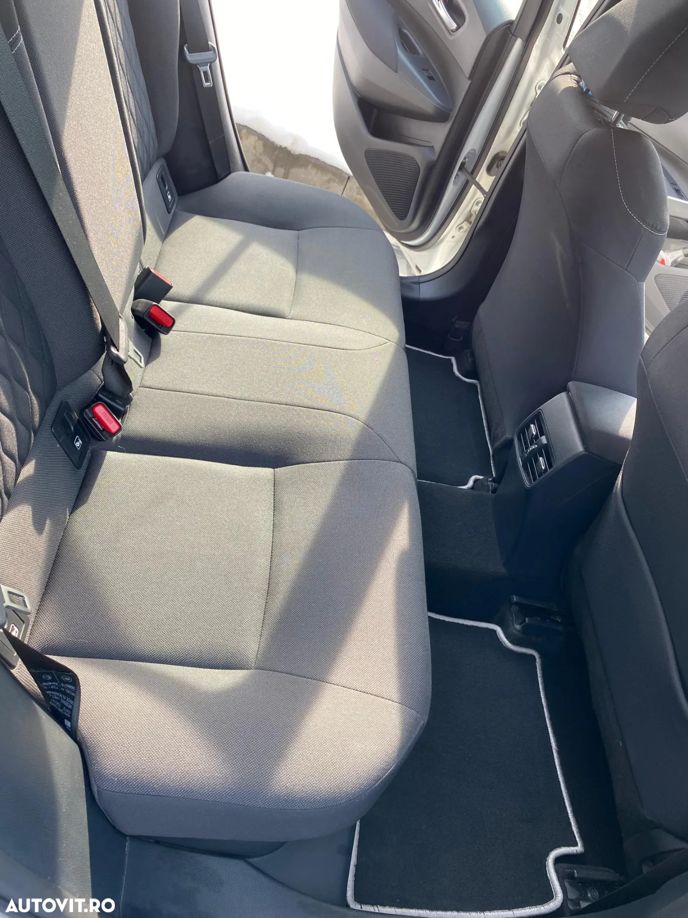 Toyota Corolla 1.8 HSD Dynamic - 6