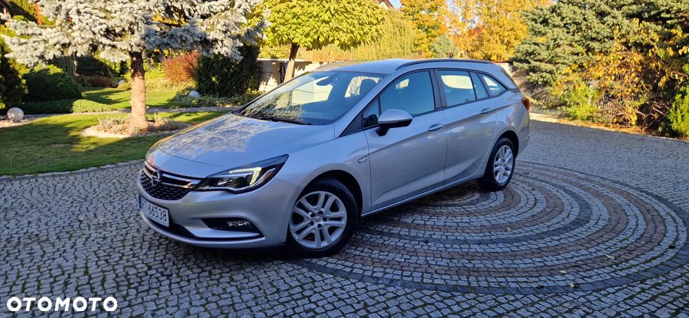 Opel Astra 1.4 Turbo Edition - 2