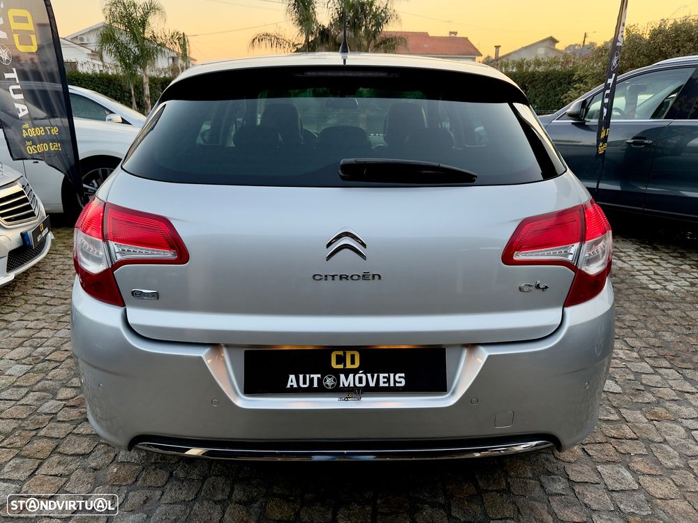 Citroën C4 HDi 110 Exclusive - 3