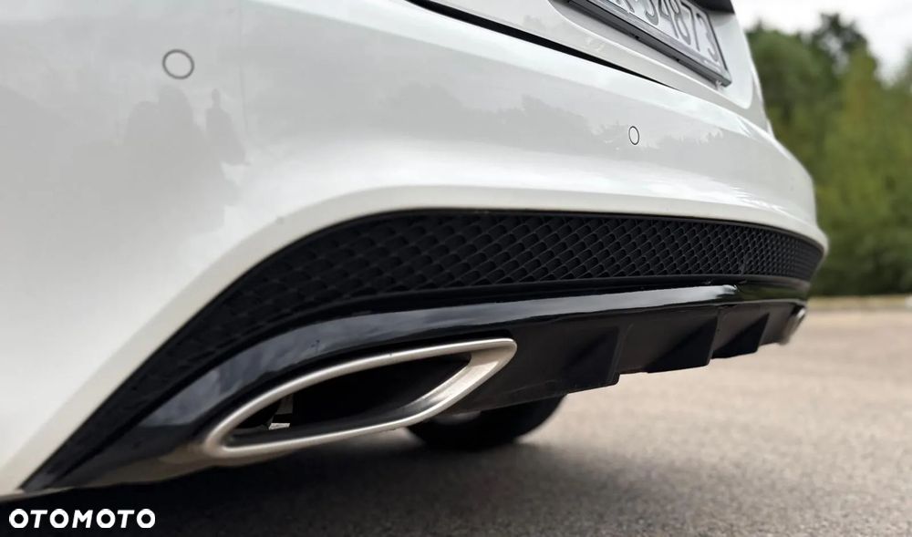Mercedes-Benz Klasa E 250 (BlueTEC) d Coupe 9G-TRONIC - 15