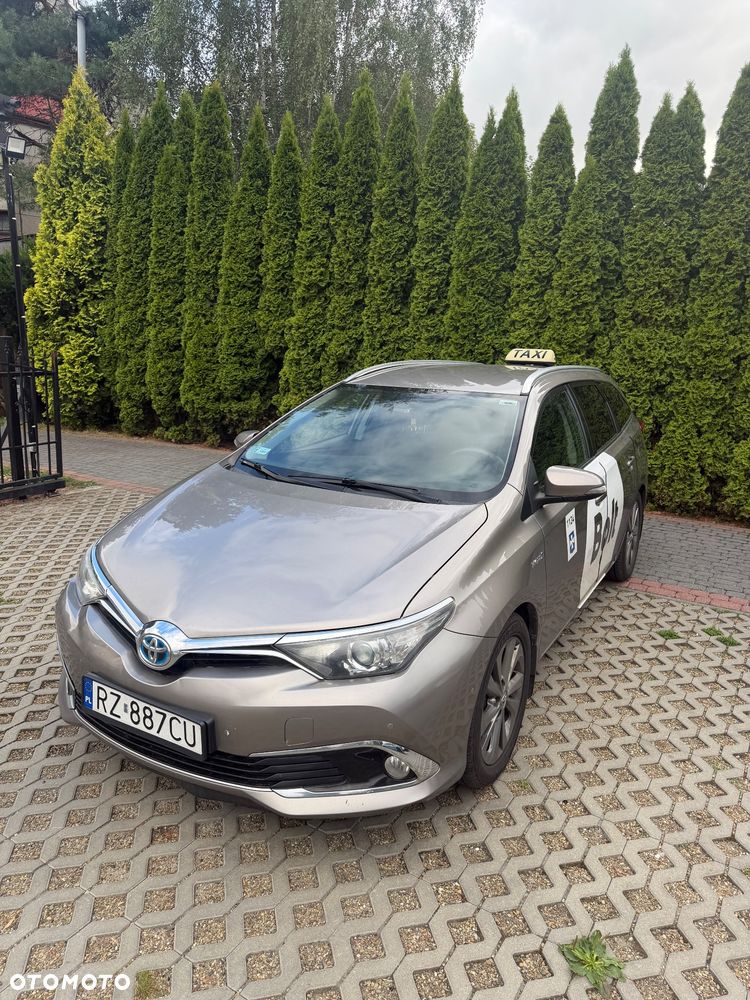 Toyota Auris - 1