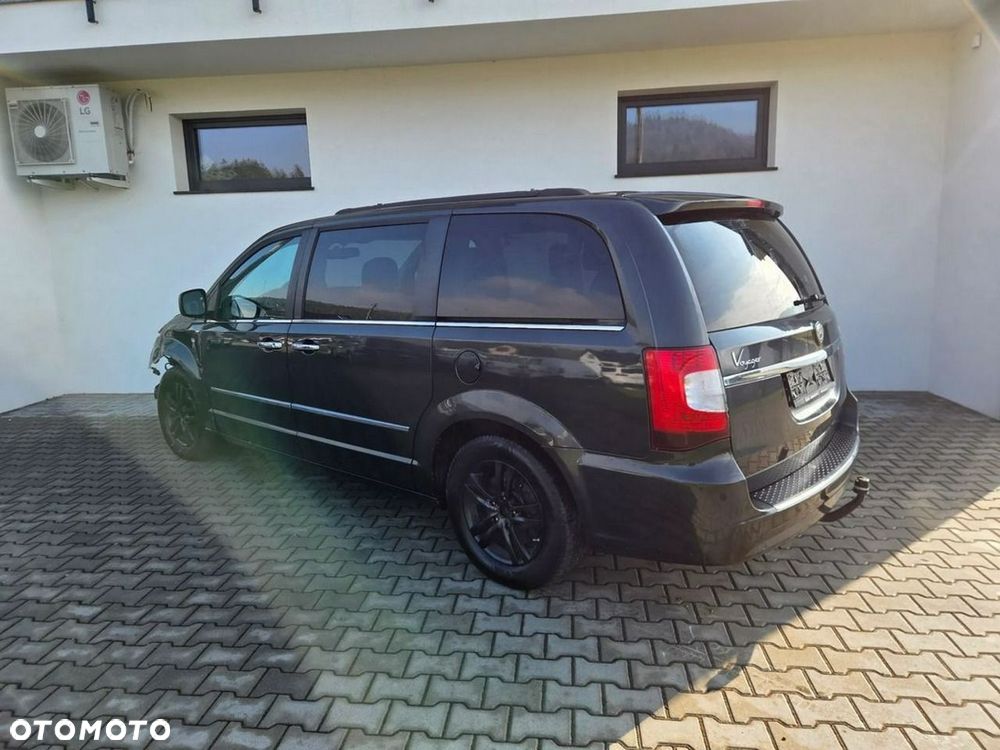 Lancia Voyager - 19