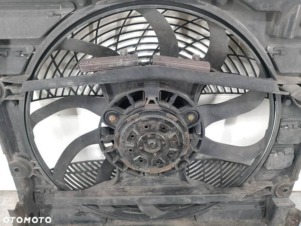WENTYLATOR CHŁODNICY BMW E39 8370993 052-007-001  SIEMENS 2.2 24V 520i - 4