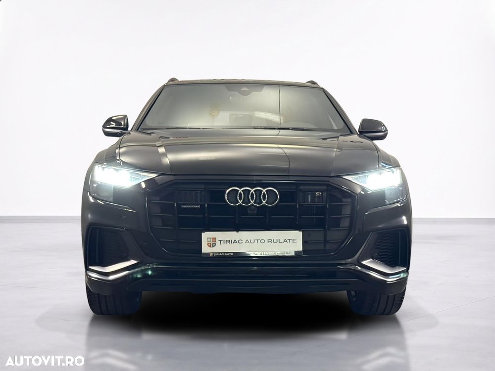 Audi Q8 - 9