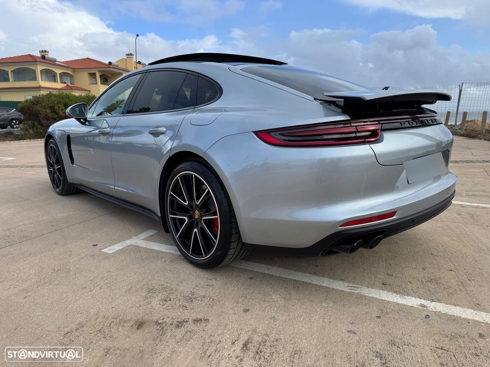 Porsche Panamera 4 E-Hybrid Platinum Edition com PDLS - 12