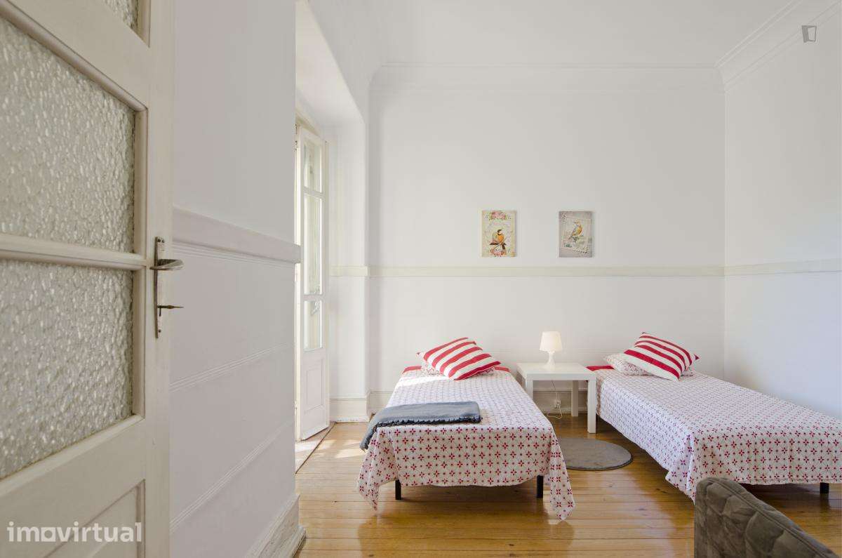 Quarto - localizado em Arroios Lisbon - Grande imagem: 3/18