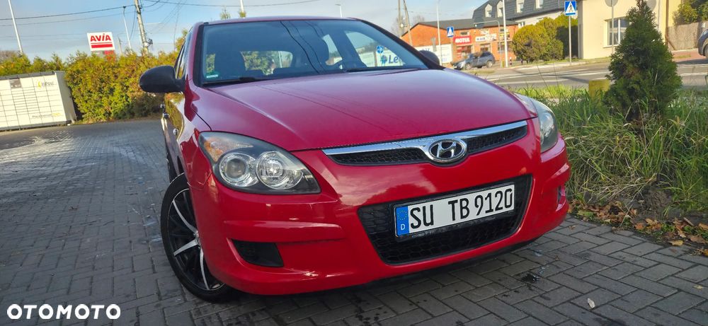 Hyundai i30 1.4 Base + - 19