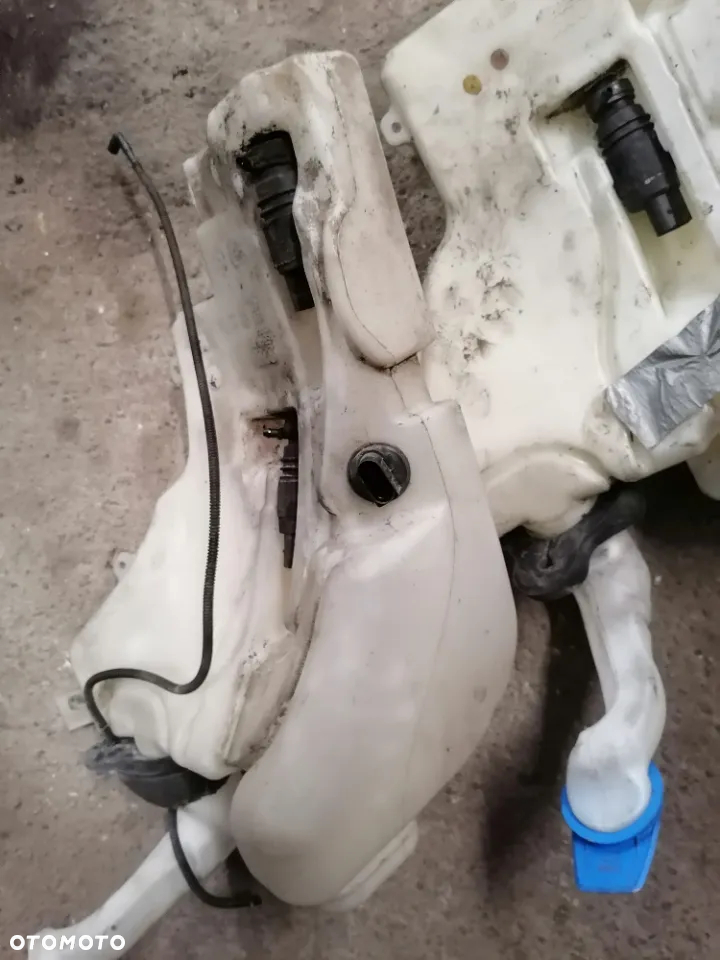 Zbiornik Zbiorniczek Płynu Spryskiwaczy Pompki Audi A8 D3 - 7