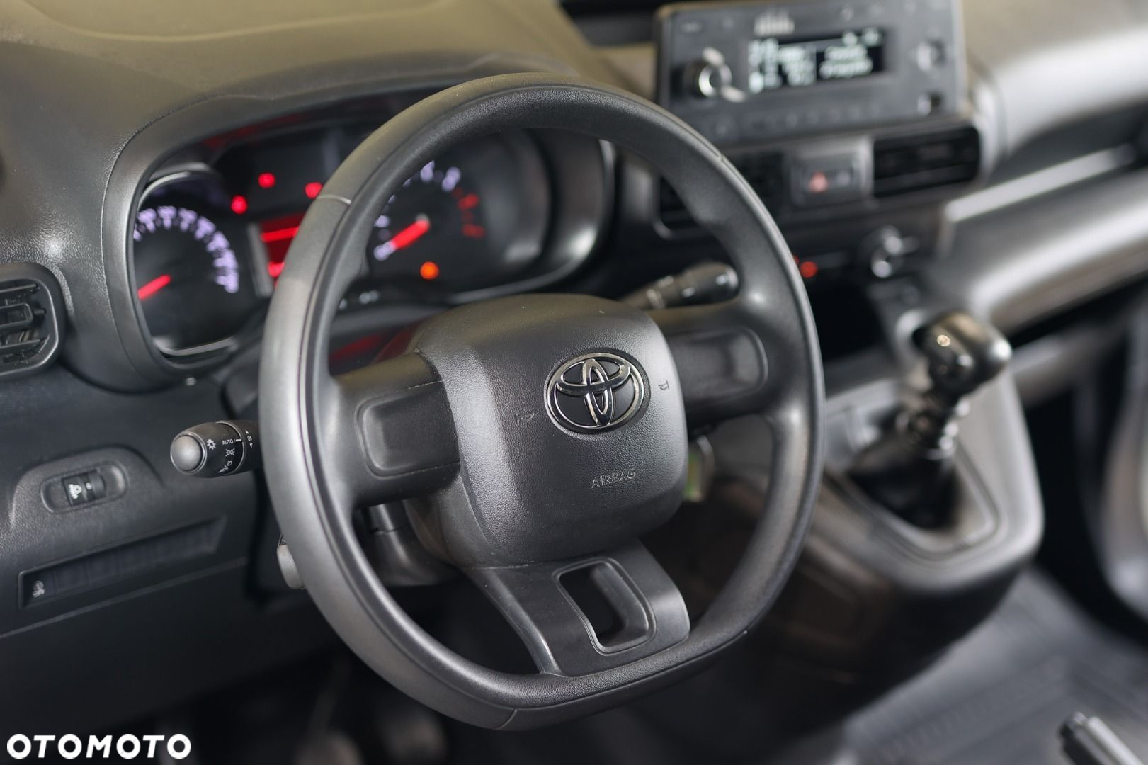 Toyota PROACE CITY - 39