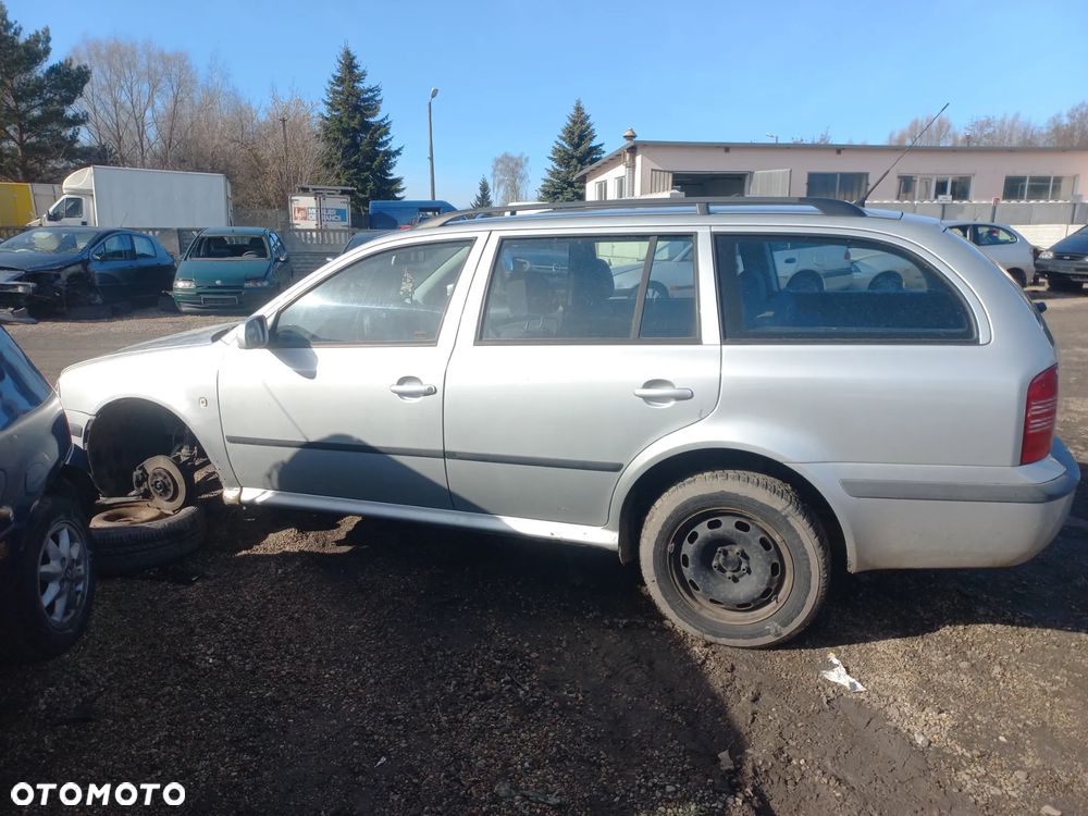 Skoda Octavia I kombi 1.6 benzyna 02r 9102 wszystkie części - 3