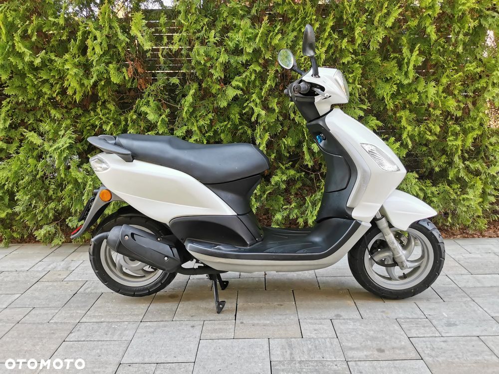 Piaggio FLY - 2