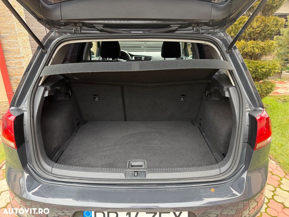 Volkswagen Golf - 15