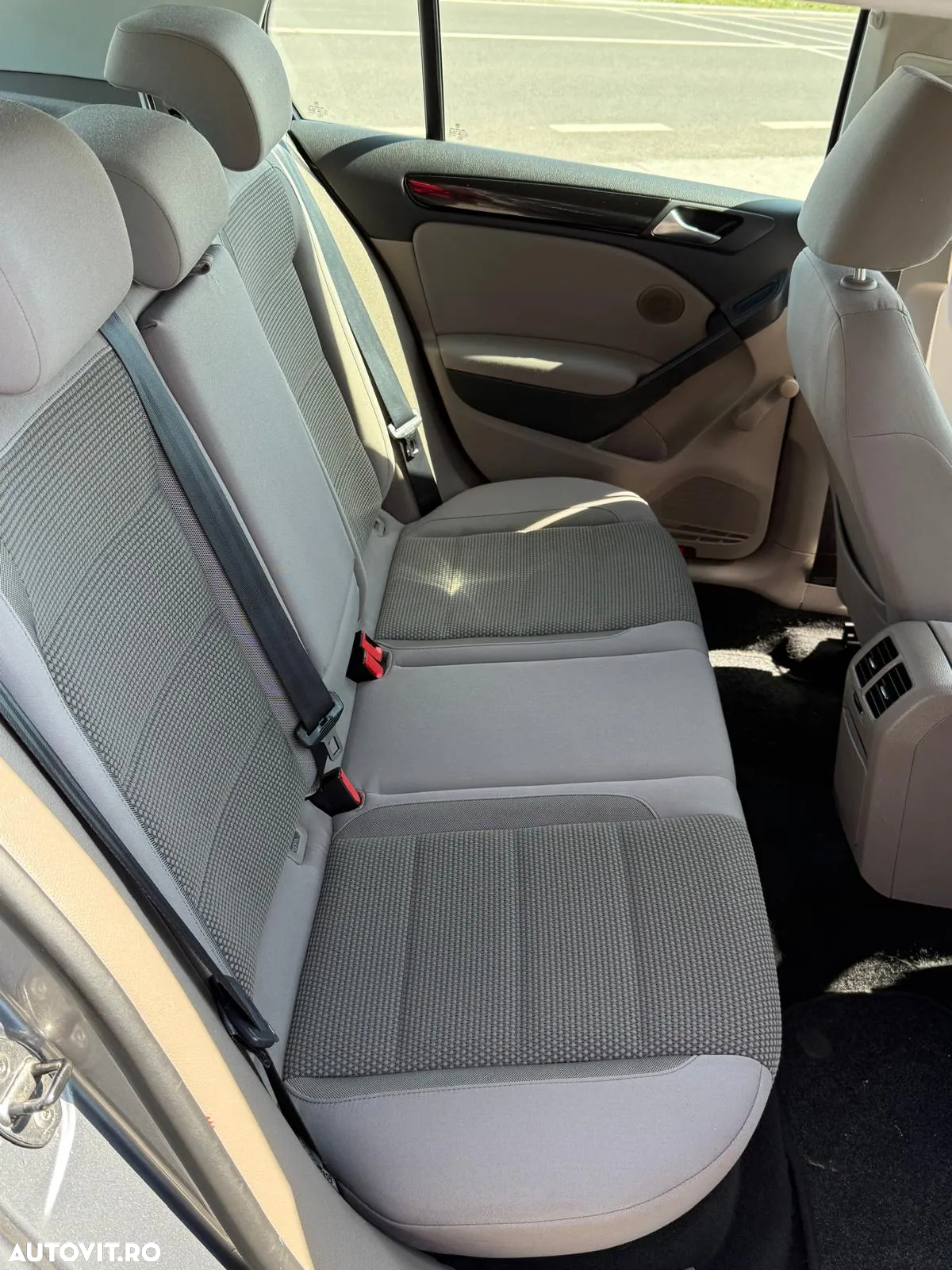 Volkswagen Golf 1.4 TSI Comfortline DSG - 11