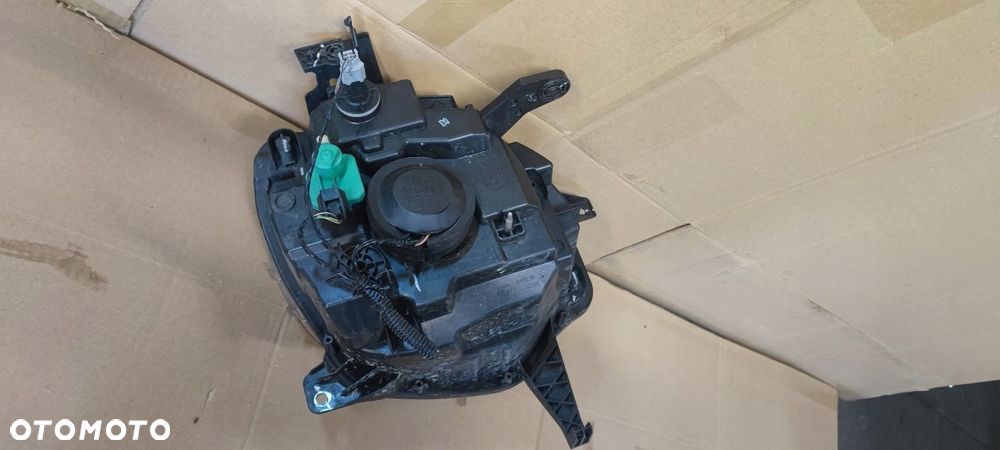 RENAULT TWINGO III 14-18r. LAMPA PRZÓD PRZEDNIA LEWA HELLA kpl. - 4